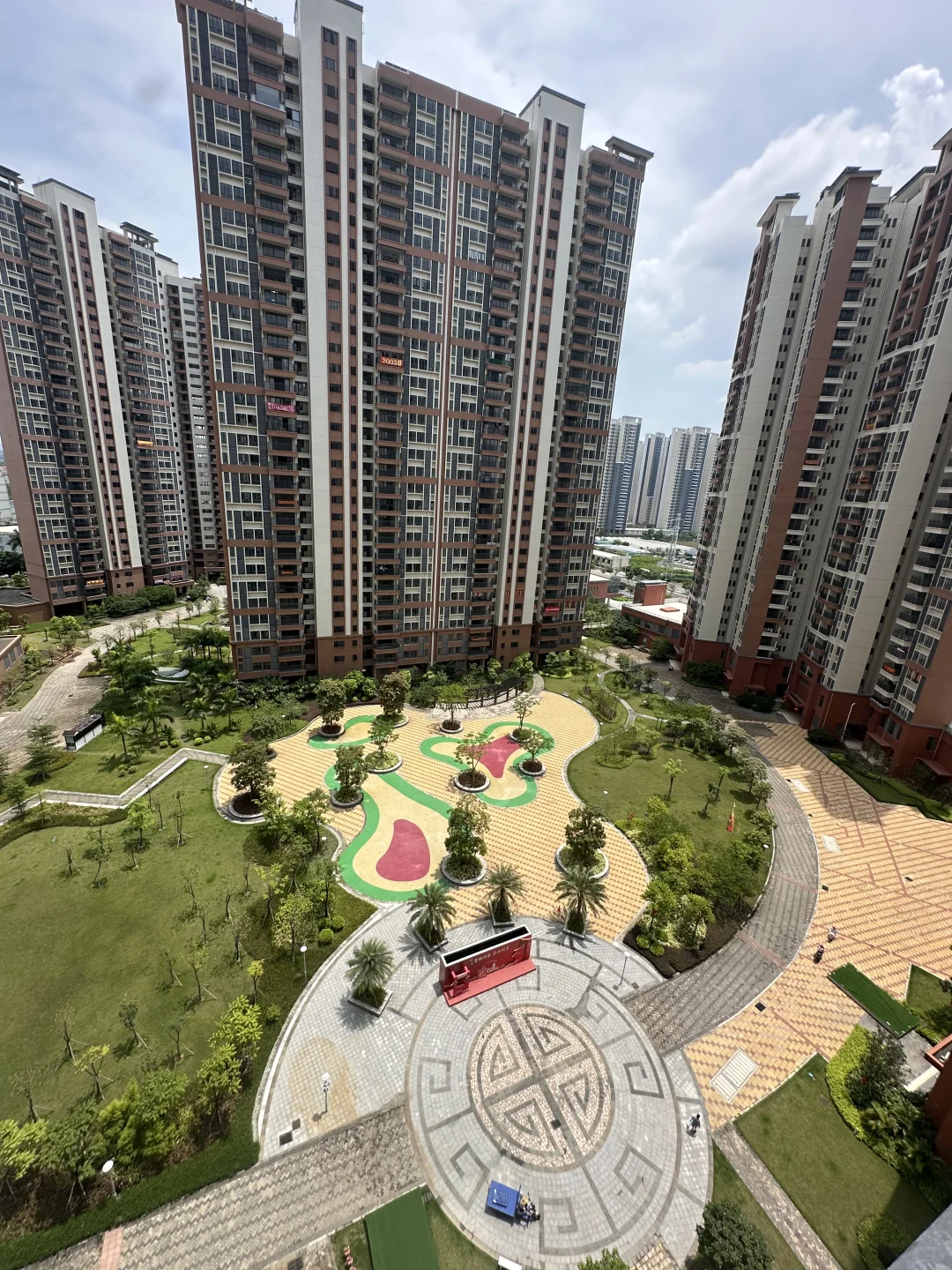 这是我在广州白云区租的小区，太美了！