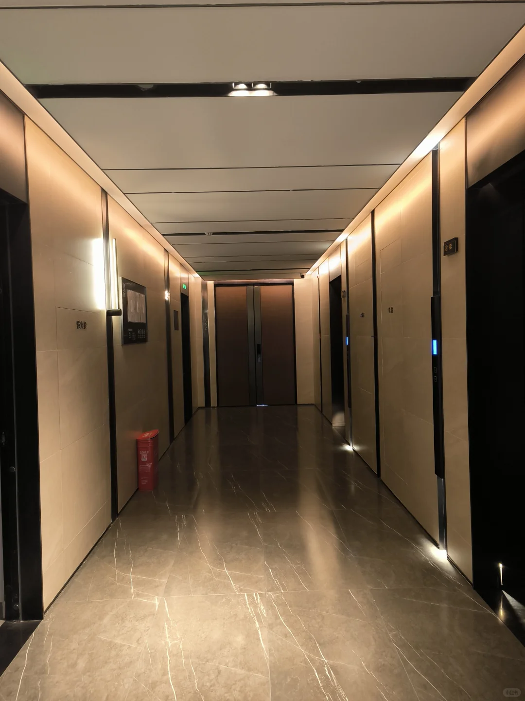 看看郑州“汤臣一品”交付后的样子