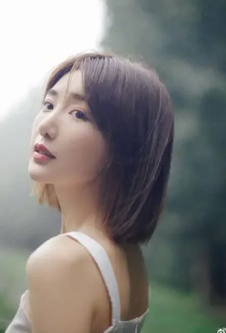 侧颜女王