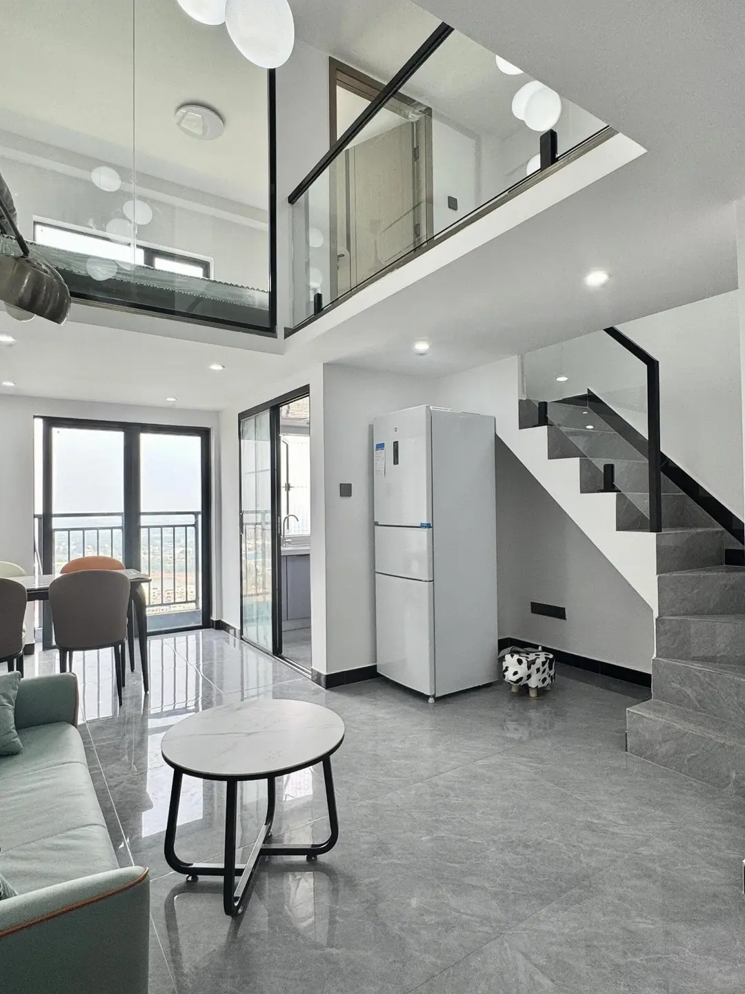 广州全新LOFT两房800，全采光，自己房东，押一