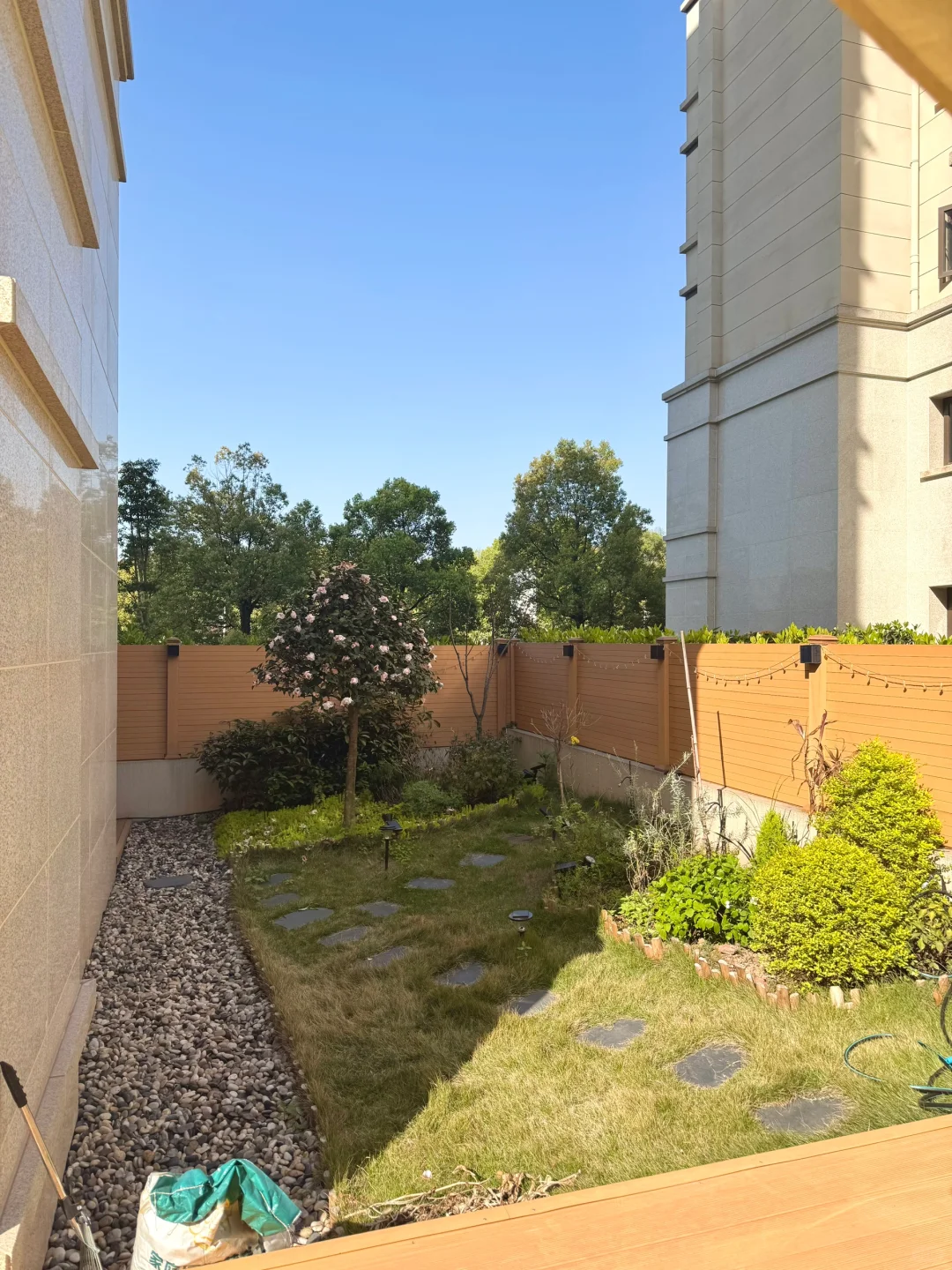 渝北：小姐姐自住洋房🏡端户带 100 平花园