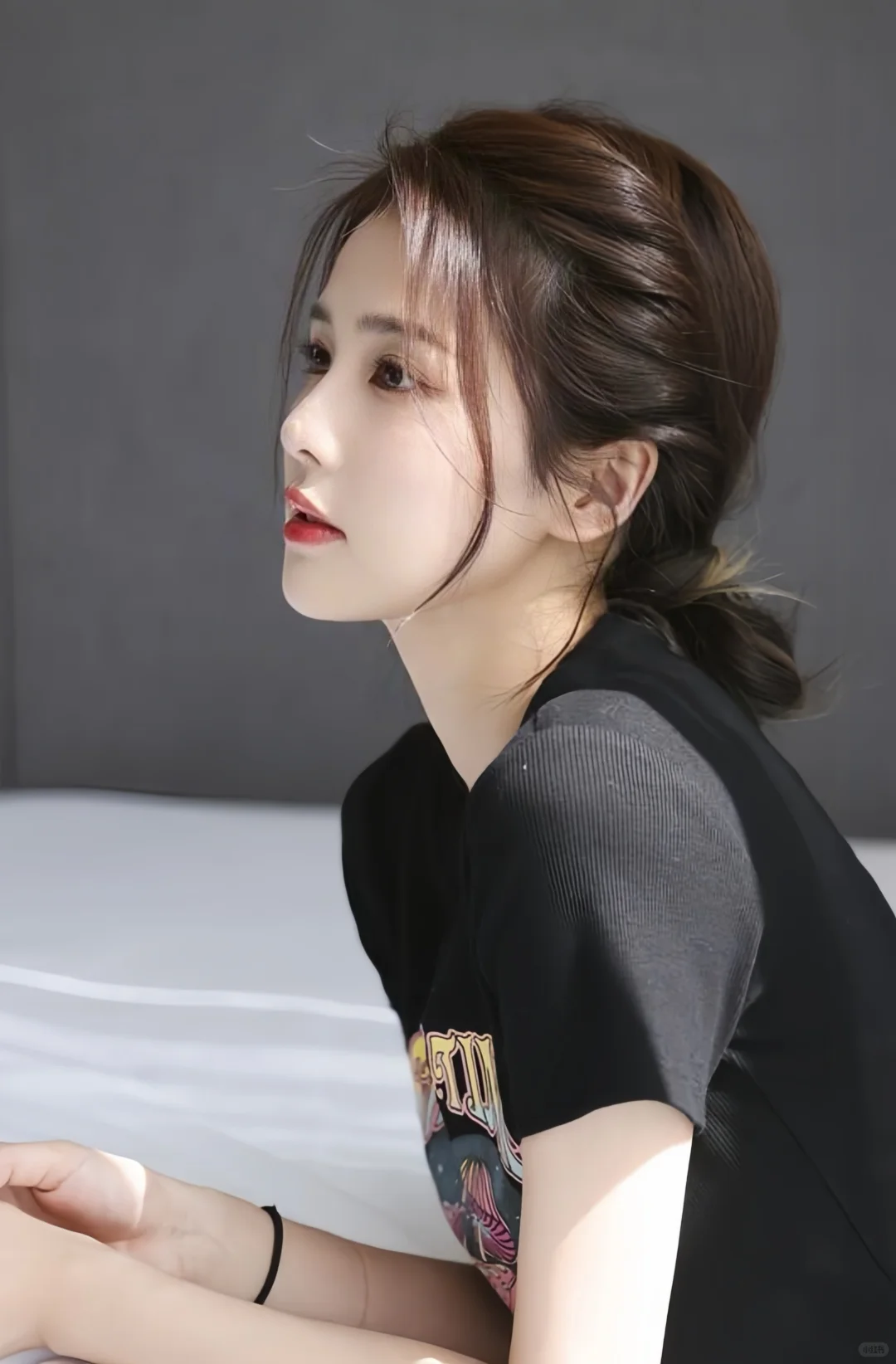 侧颜女王