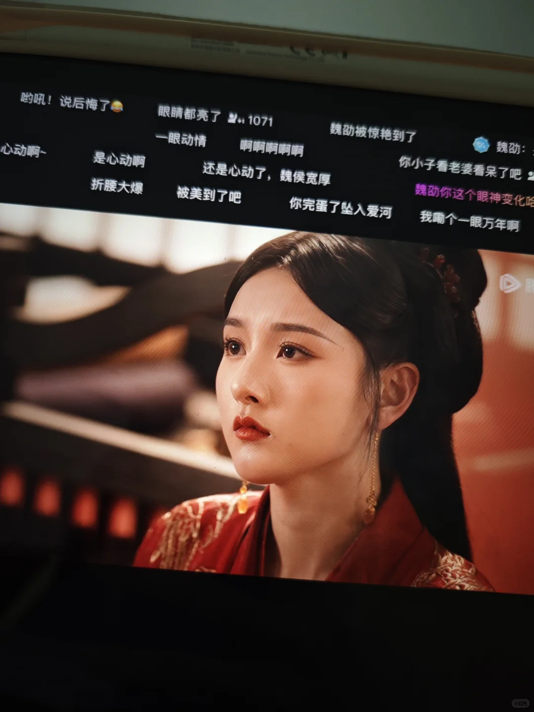 一集起码强调好几次美人