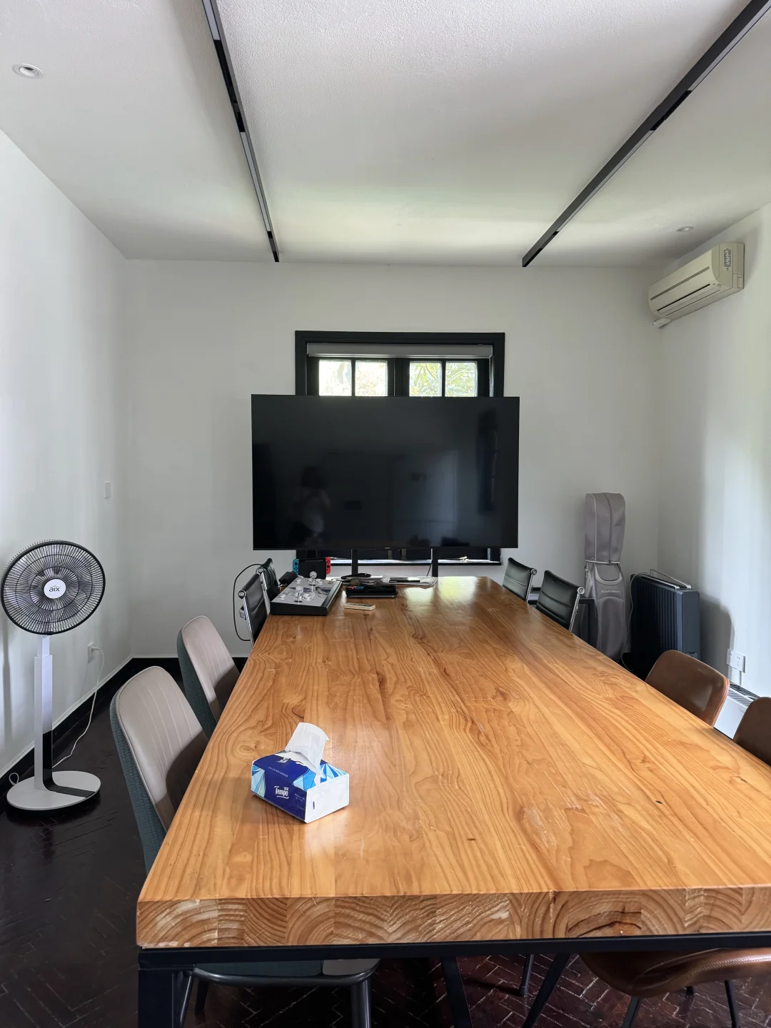 淮海中路沿街独栋老洋房，可租可售…..