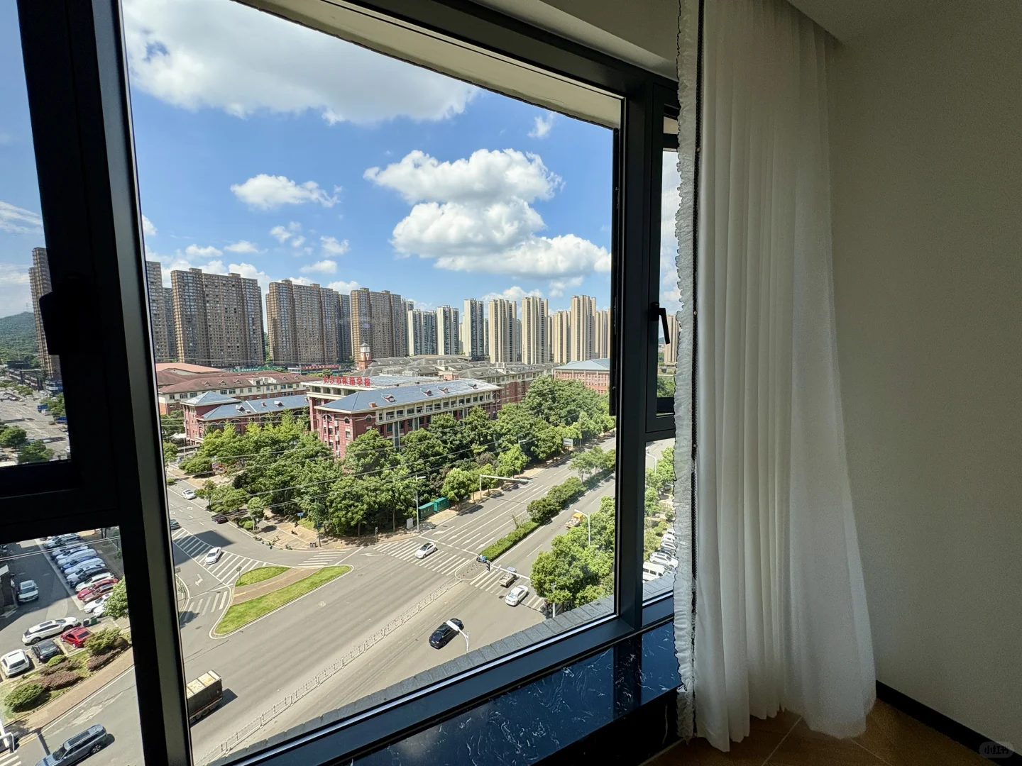 在长沙想把房子卖了，但是已经跌了80w了😭……