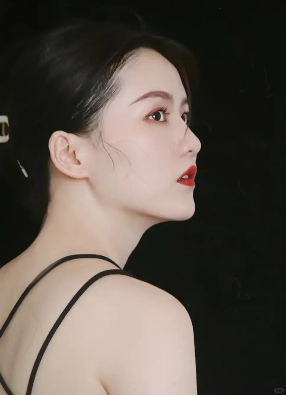 侧颜女王