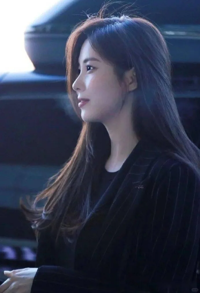 侧颜女王