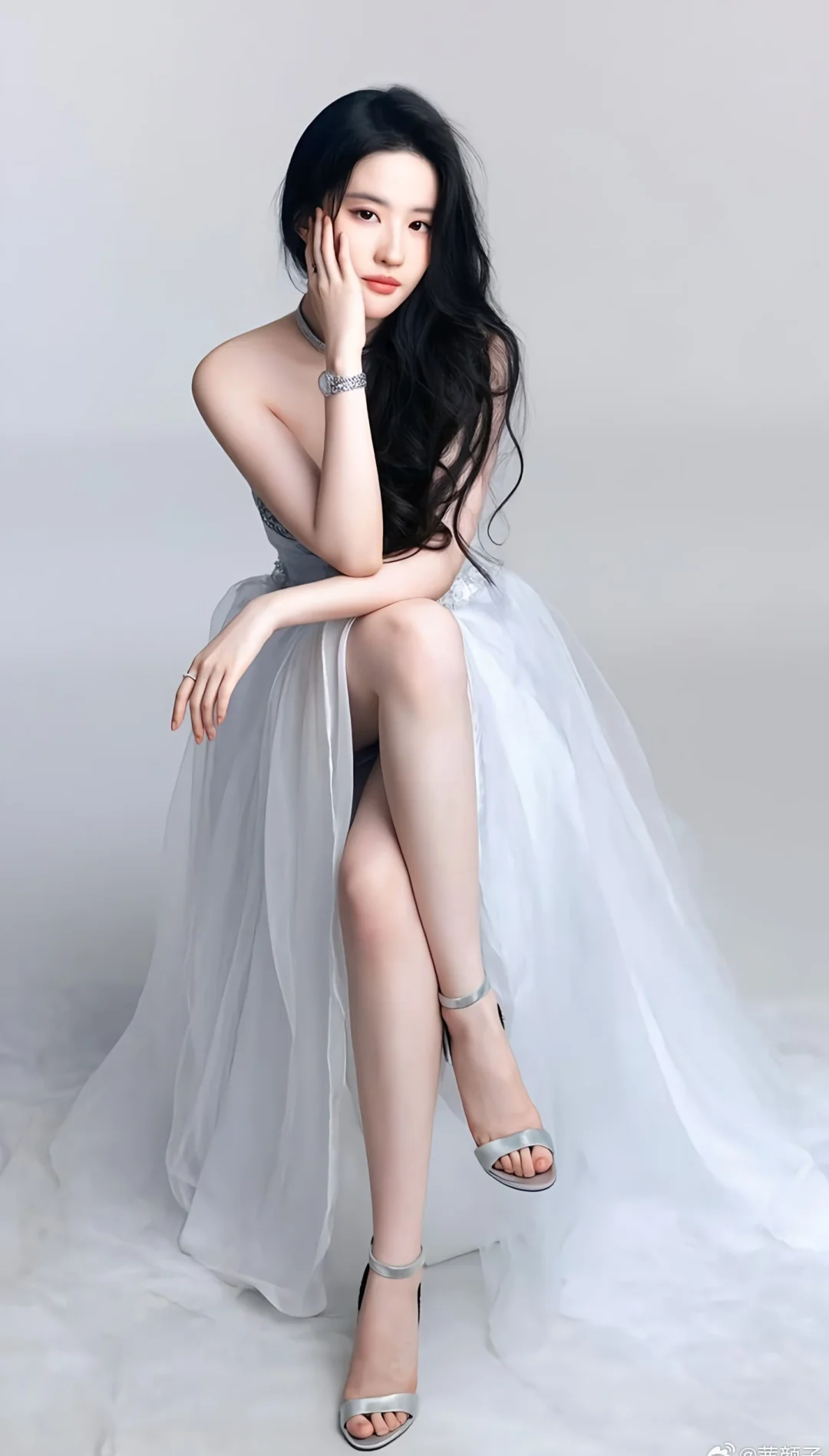 刘亦菲，长腿美人