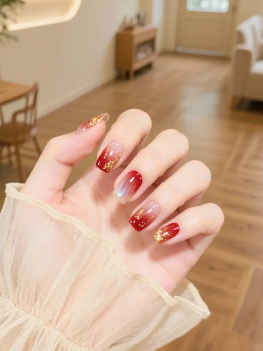 高级，妖娆红 冰裸微金箔纸渐变风格美甲