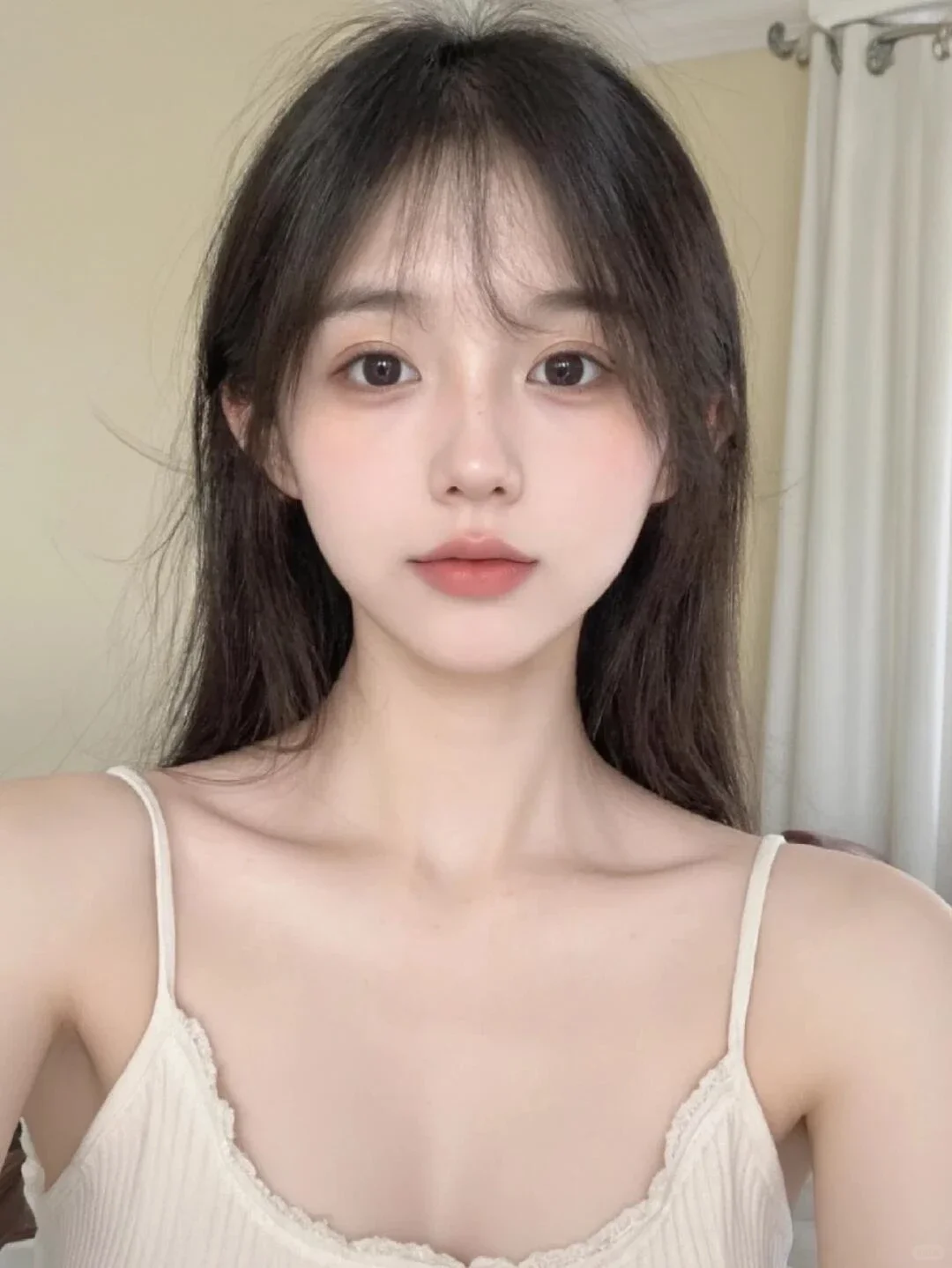 35岁真心劝大家，少买衣服，多把钱花在脸上