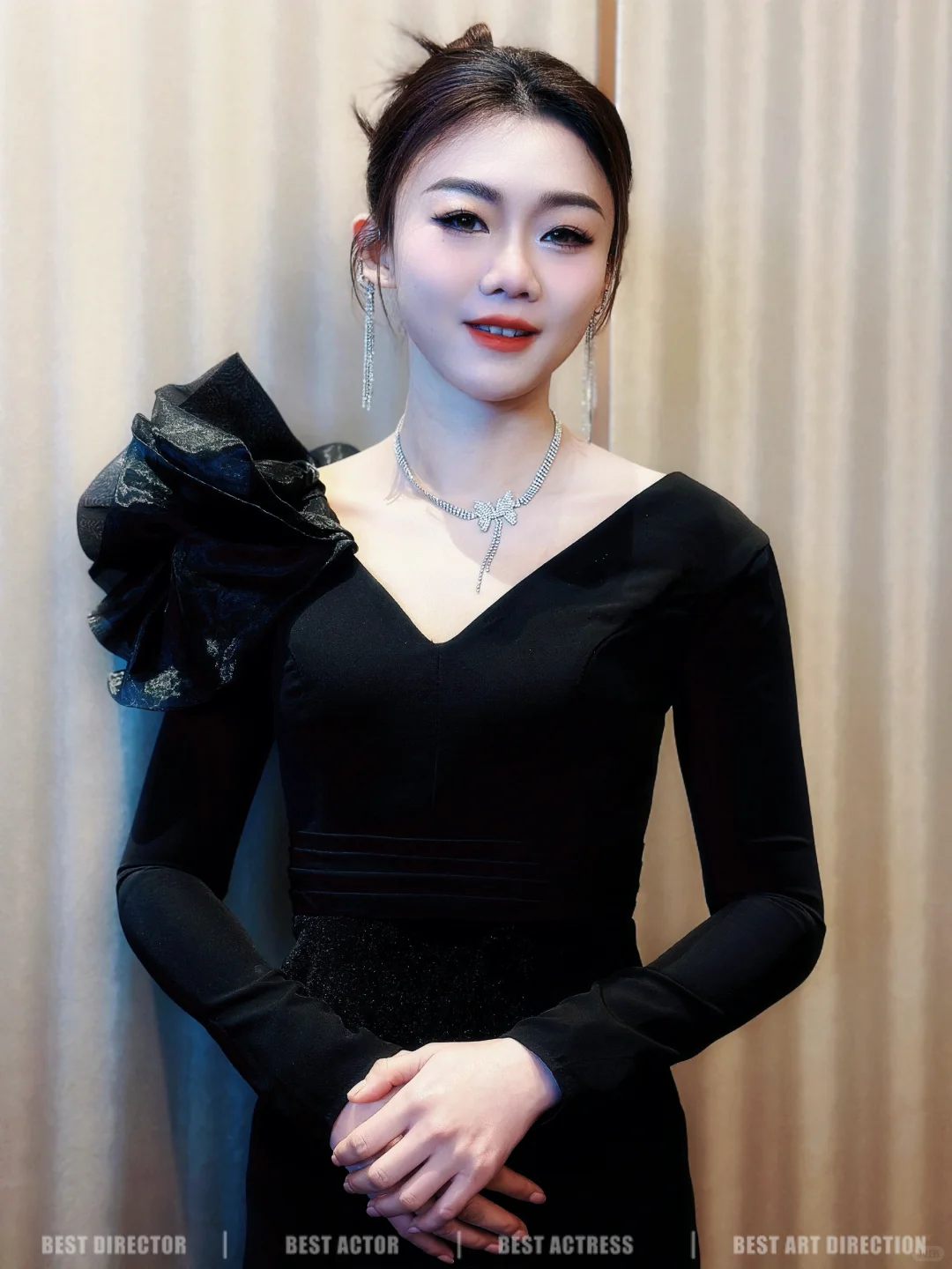 哇！她真的太美了！🔥🔥🔥