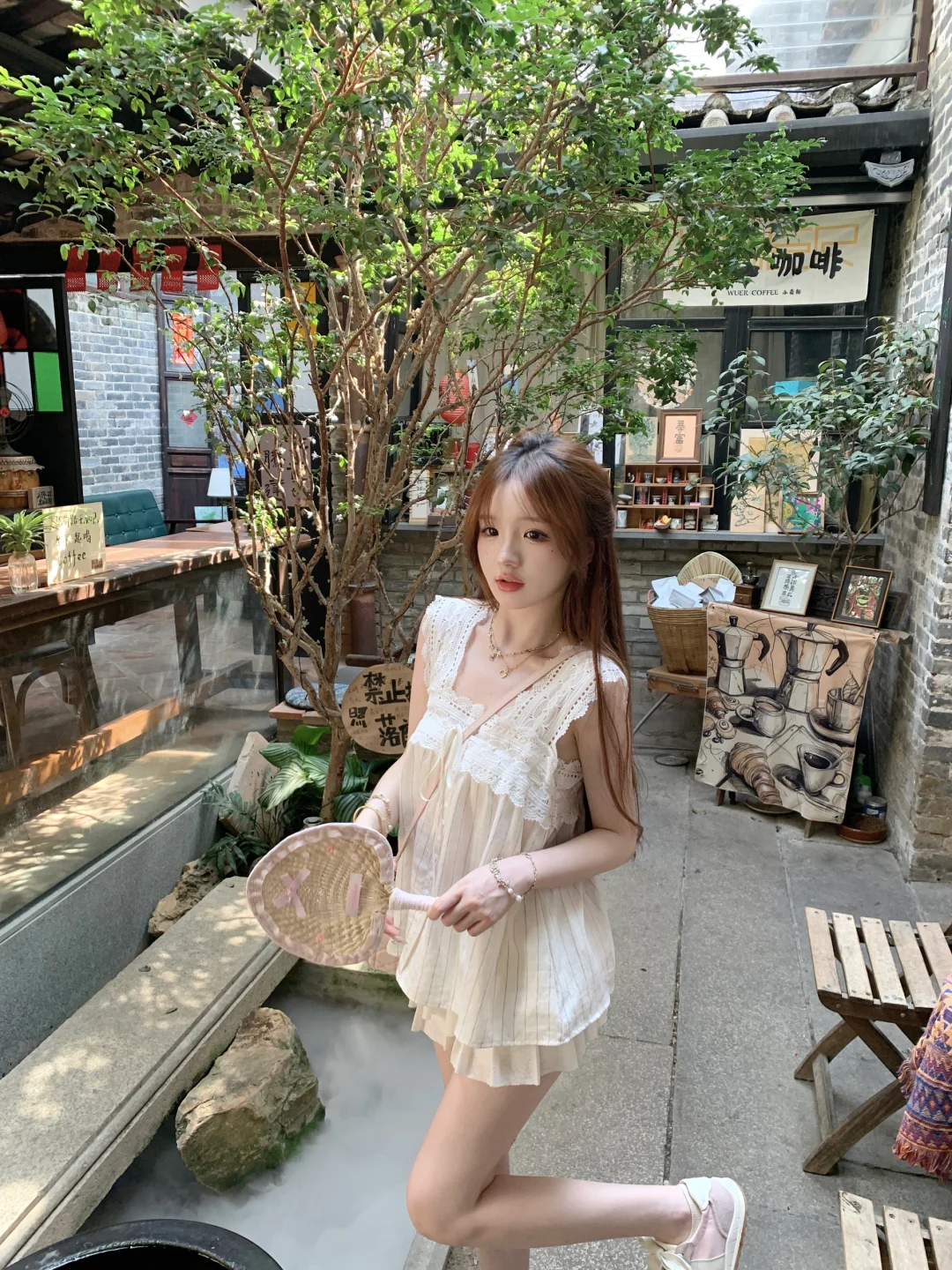 🥛🐈乖乖的～ 好喜欢这种简单干净的穿搭！