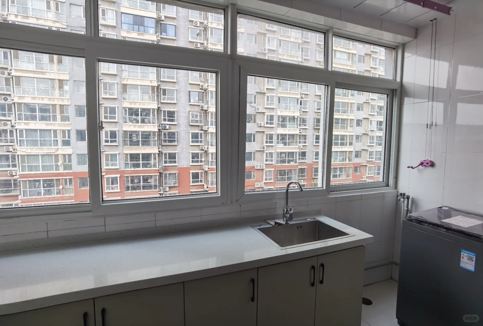泊乐港湾 一室 700 出租