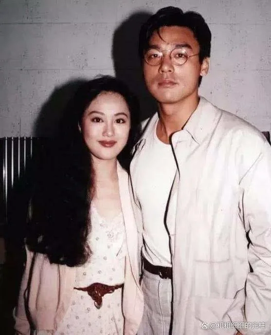 章小蕙：她有一种罕见的妩媚，独树一帜