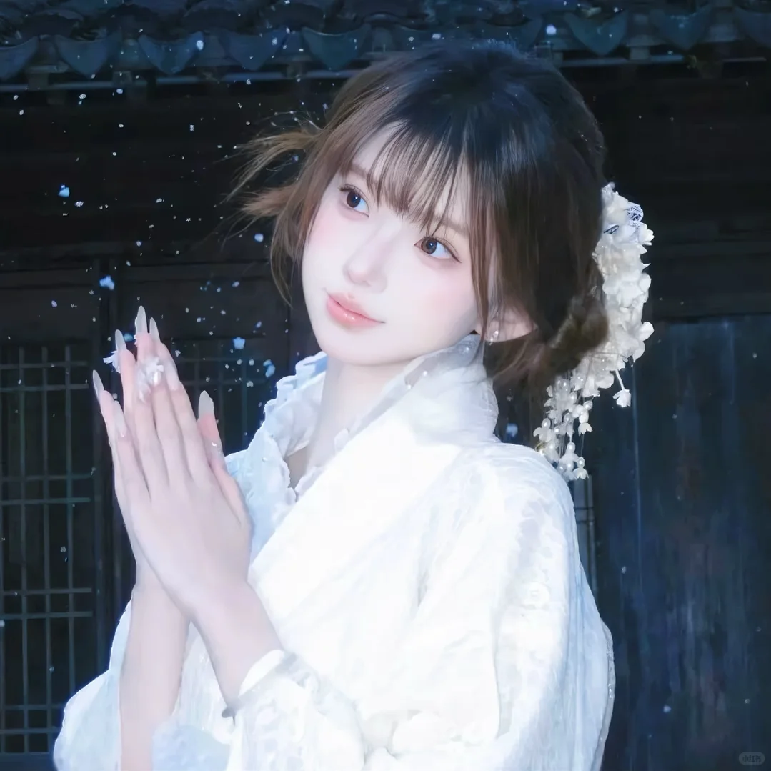 𝙒𝙚𝙘𝙝𝙖𝙩白色系女神头像