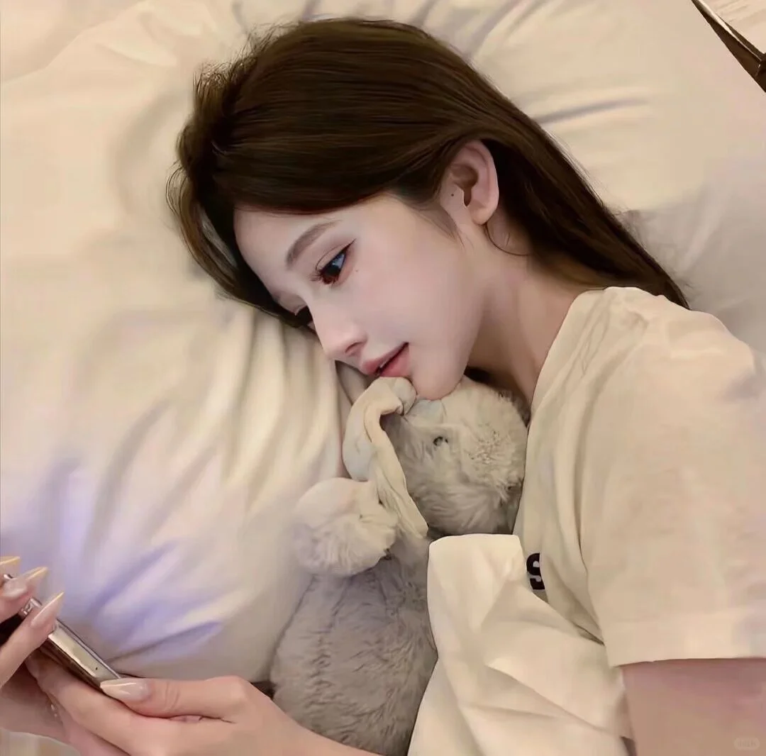 𝙒𝙚𝘾𝙝𝙖𝙩清纯系头像女