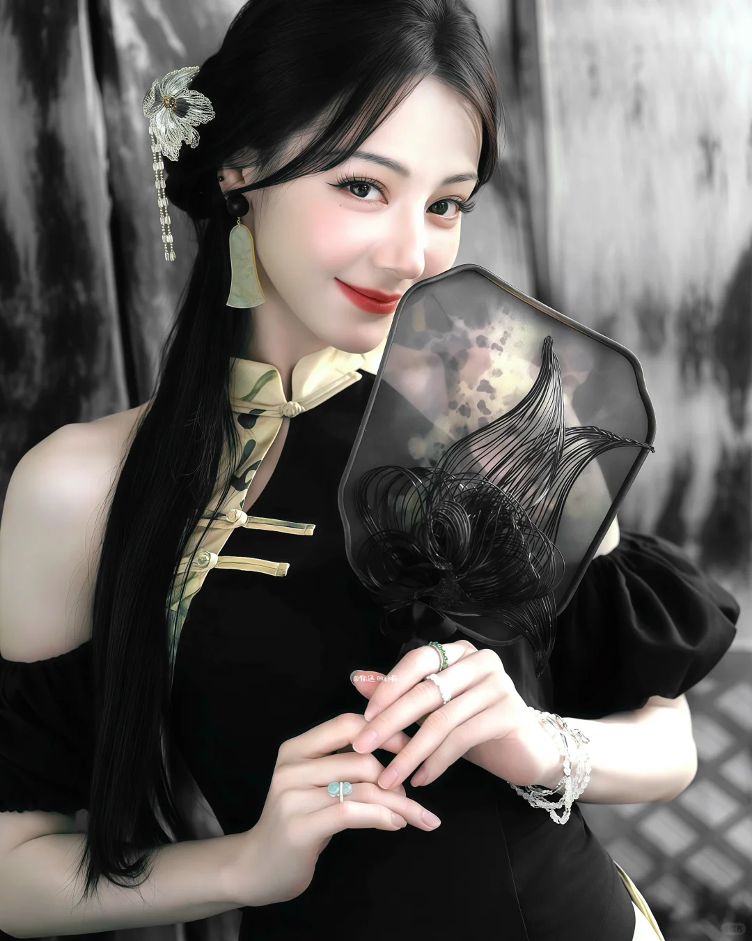 媚 眼 如 丝
