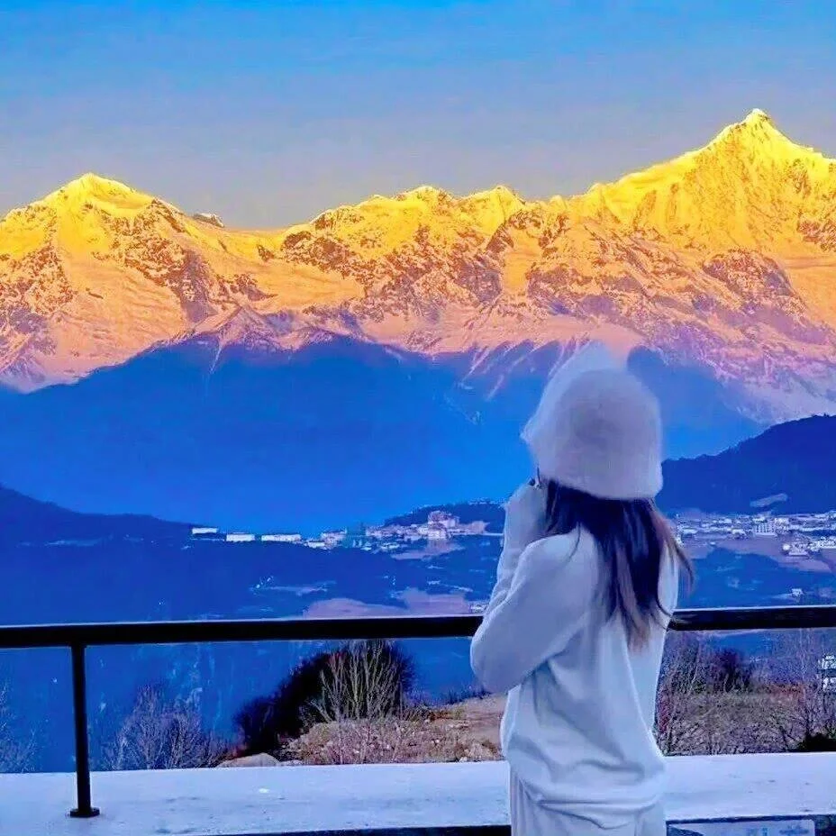 会发光的女生头像～
