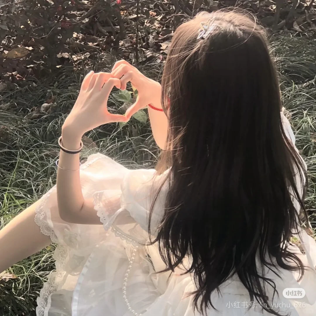 清冷的女生头像