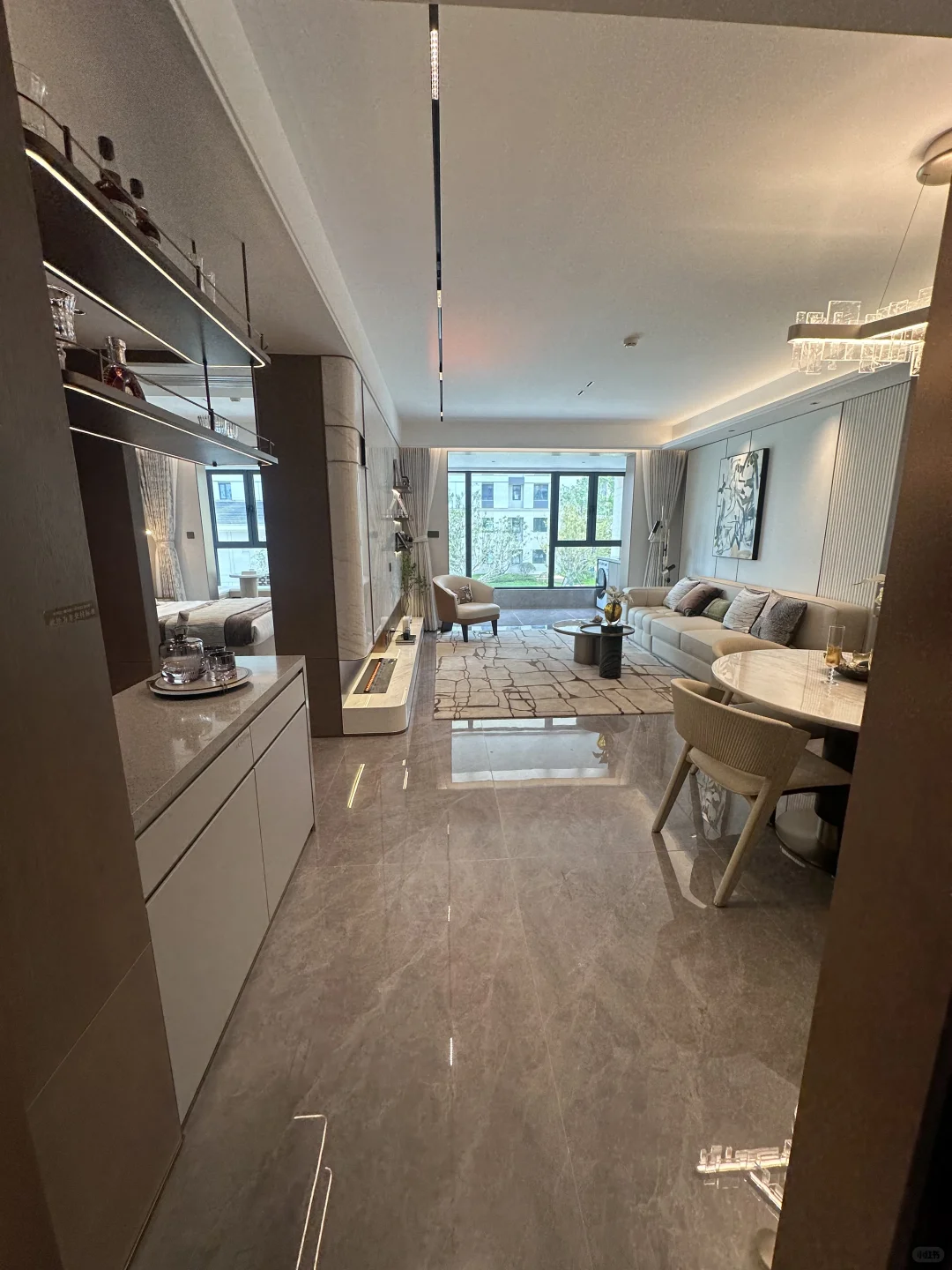 连云港花1.1W住进“顶配小区”，物业好到想哭