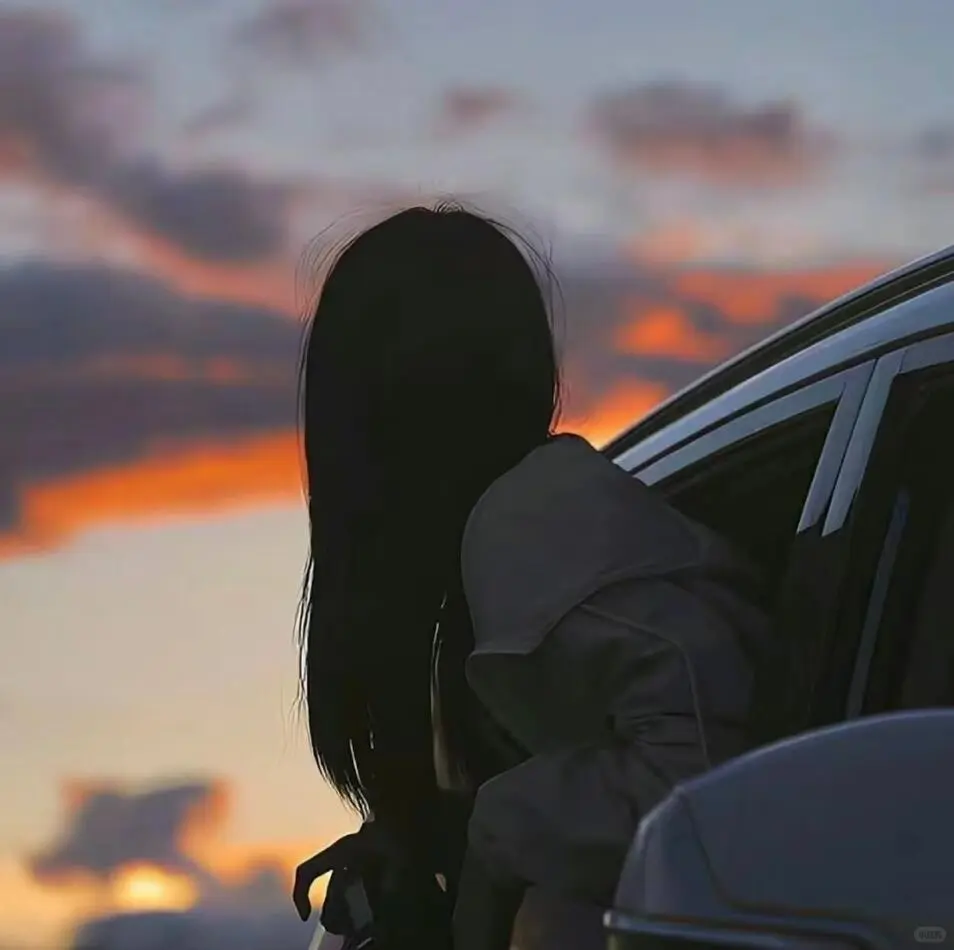 海边不露脸美女头像