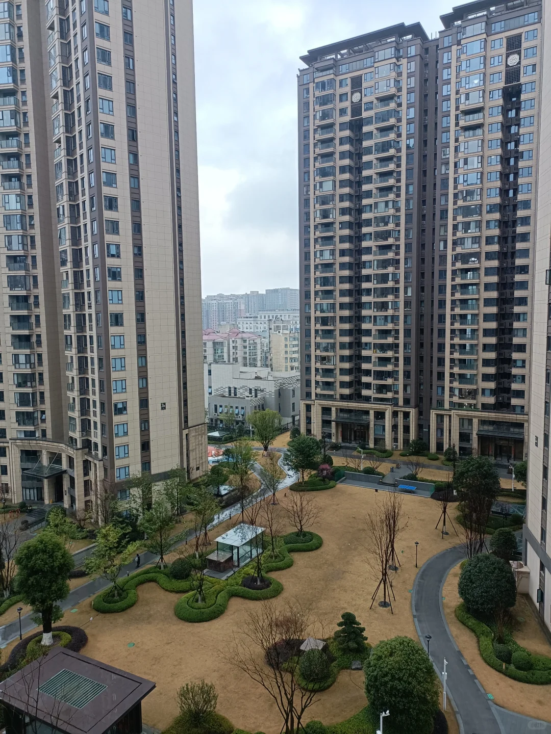 这个小开发商的房子，品质竟然这么顶？