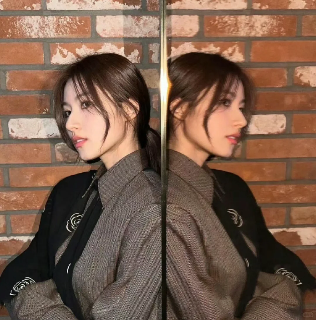 她的眼睛里有钩子