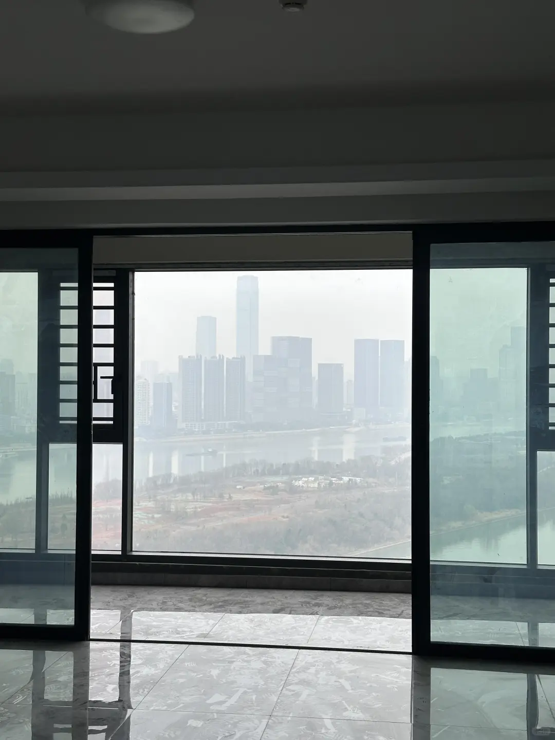 出售一套市中心房子，不议价75万出手