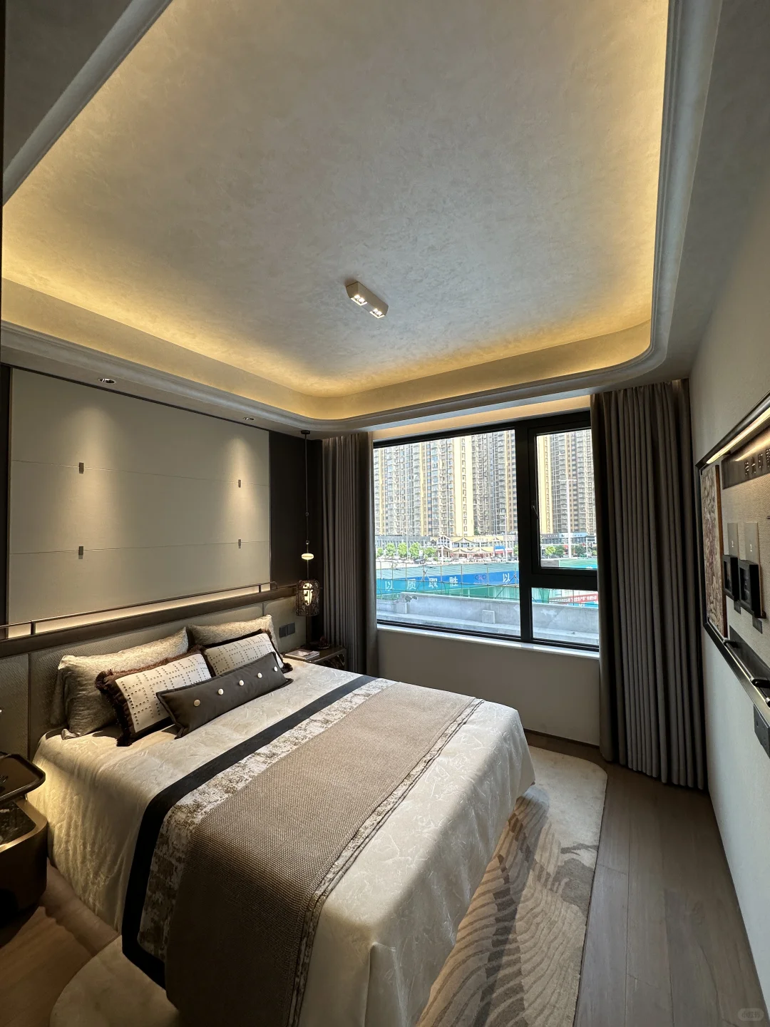 恭喜我吧，花38万买了套一梯一户dream house