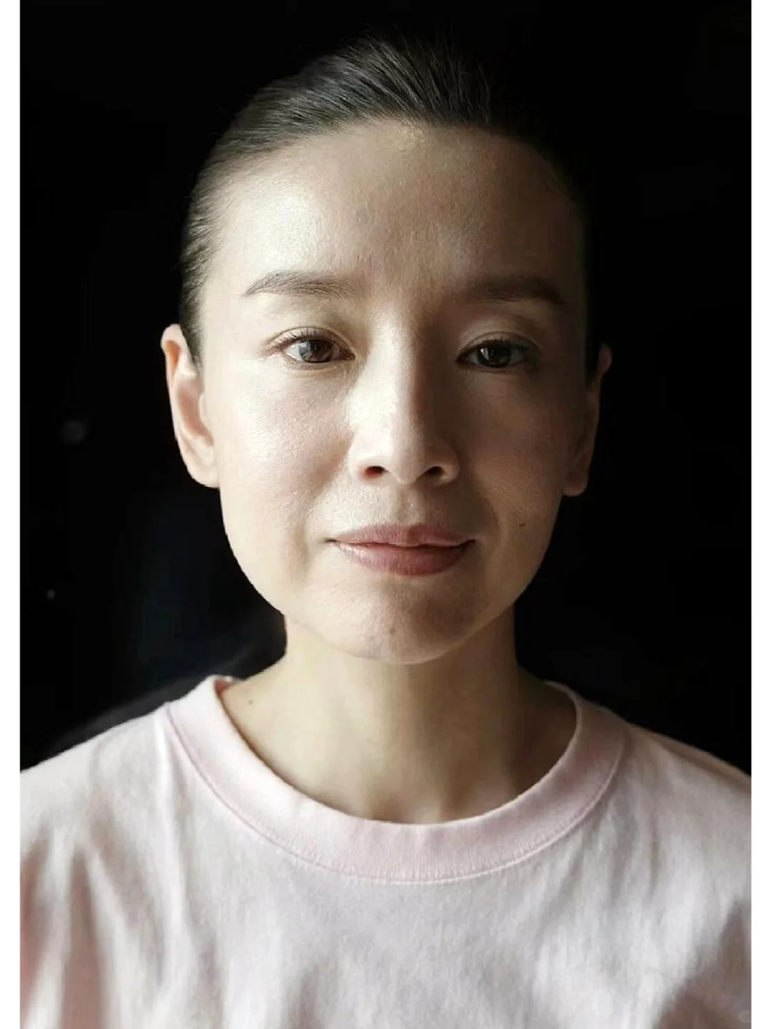 🌹真美人董洁！素颜下的优雅韵味