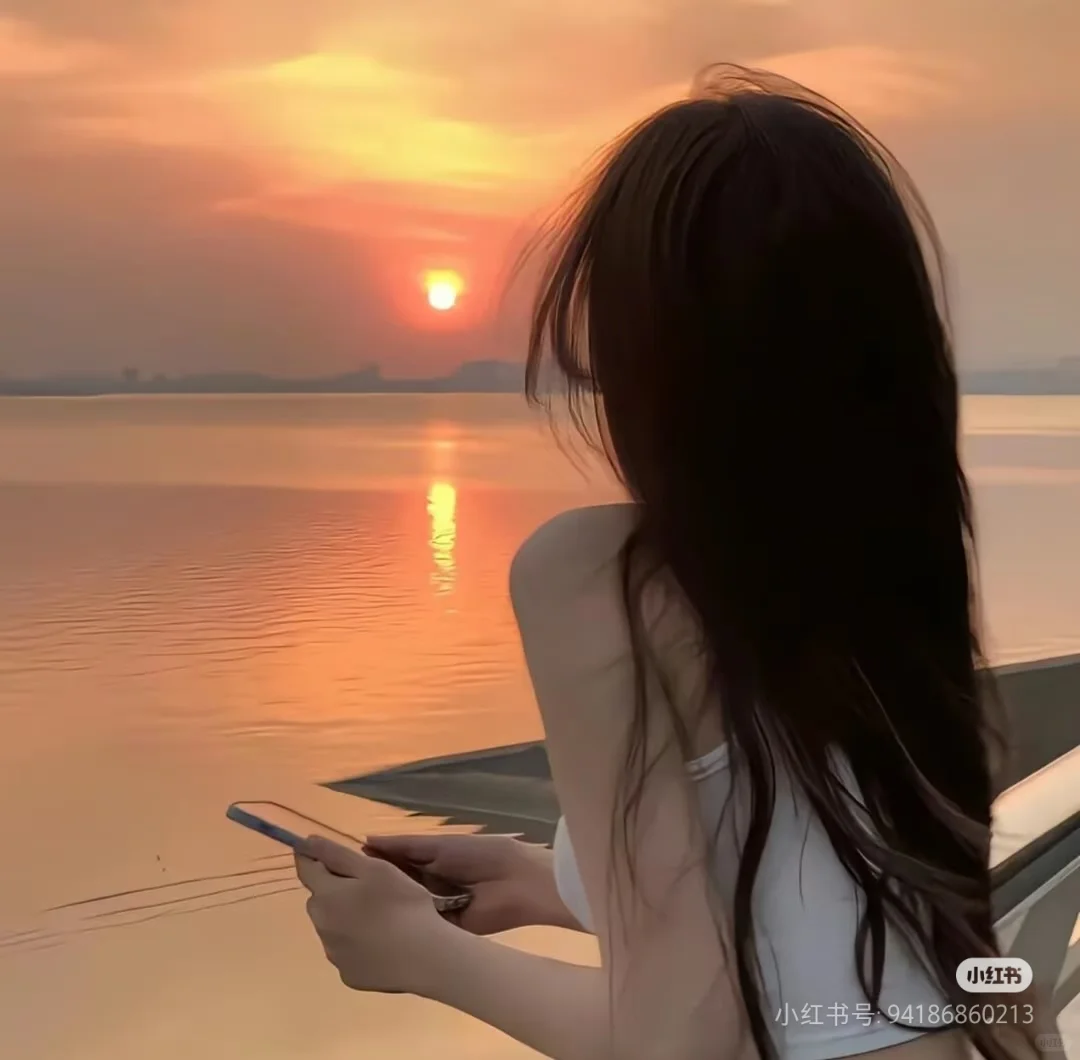 清冷的女生头像