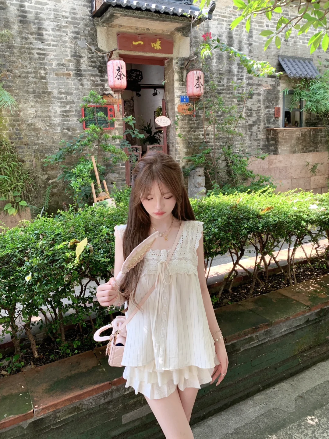 🥛🐈乖乖的～ 好喜欢这种简单干净的穿搭！