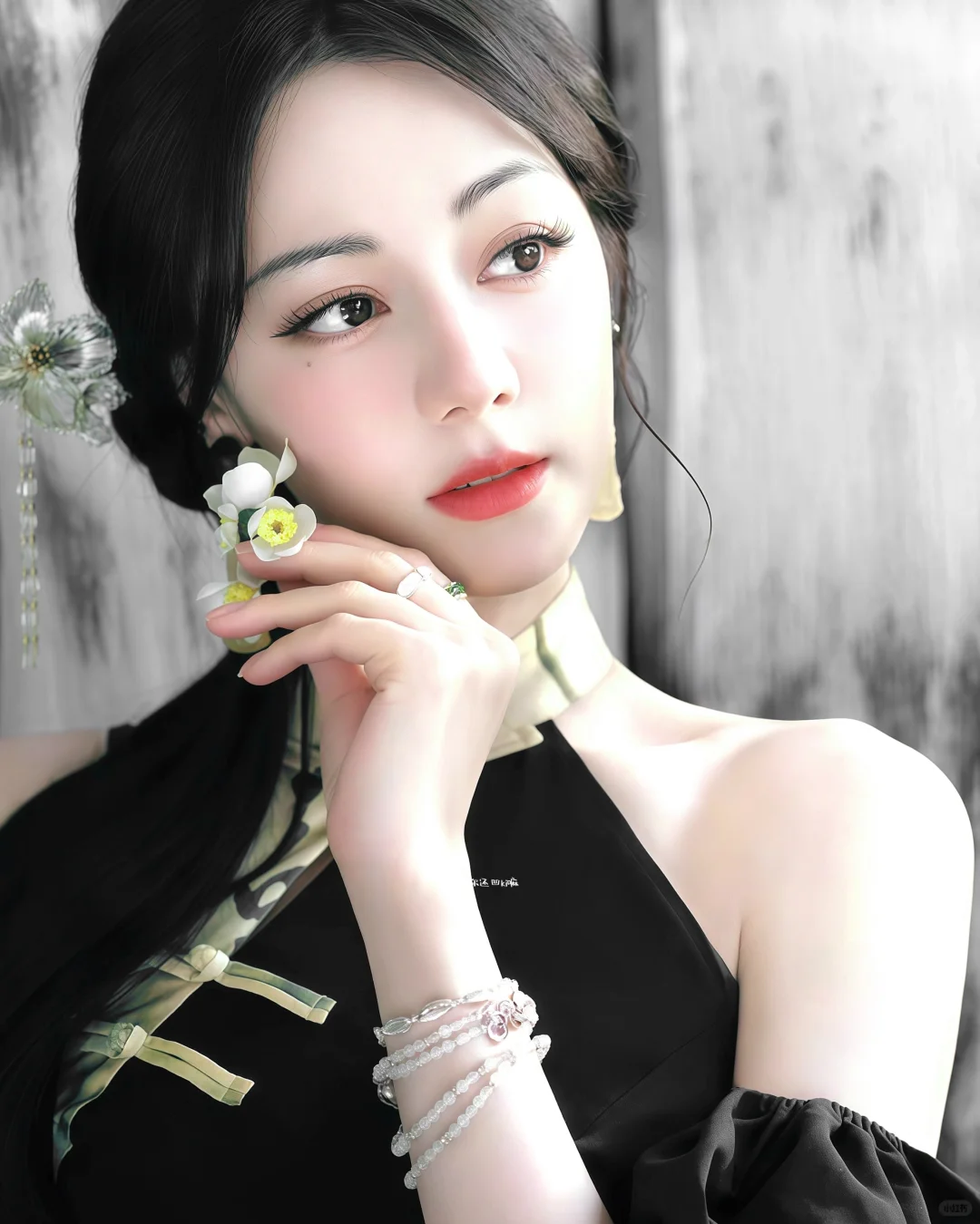 媚 眼 如 丝