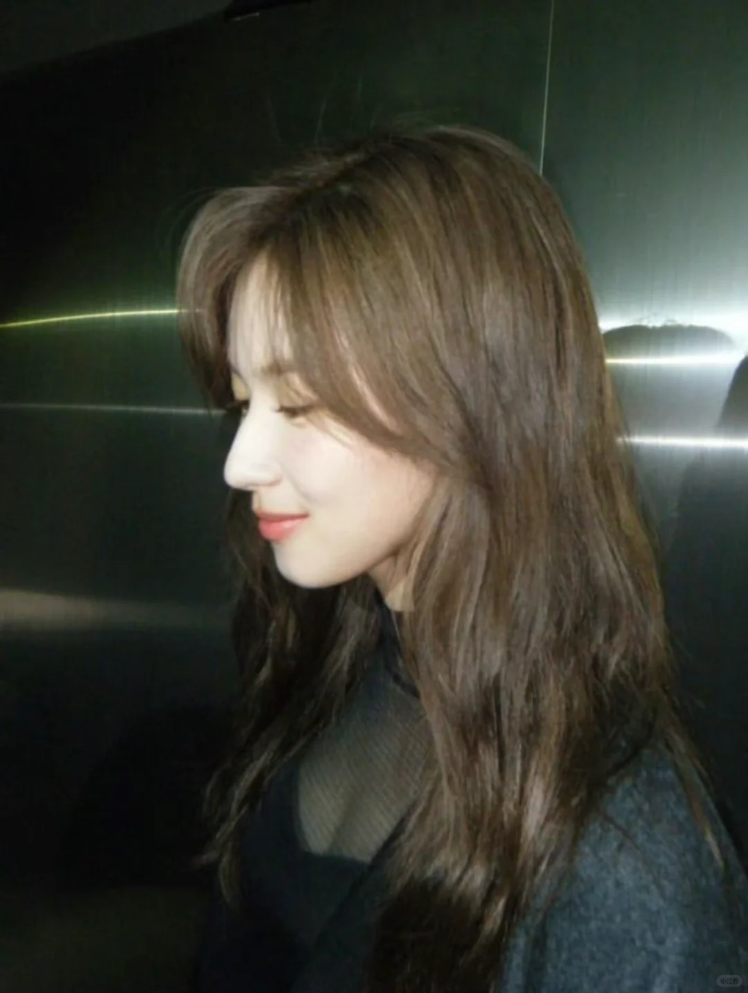 她的眼睛里有钩子
