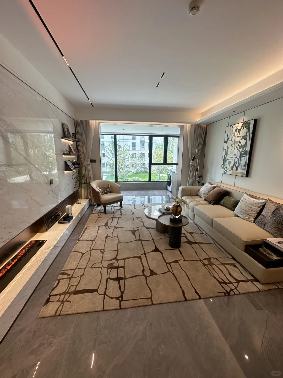 连云港花1.1W住进“顶配小区”，物业好到想哭
