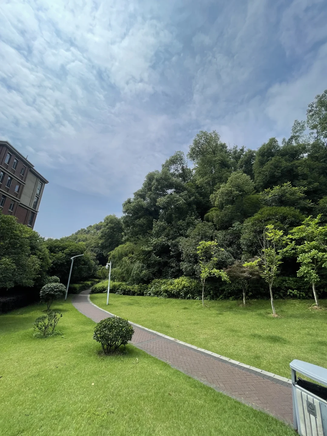 八方B区240平常委楼 电梯洋房大平层