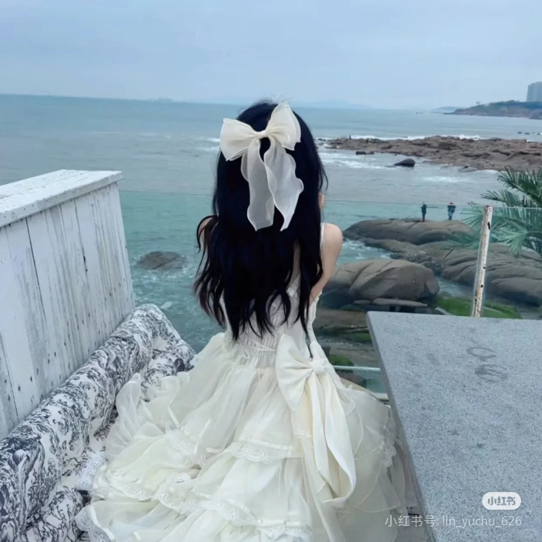 清冷的女生头像