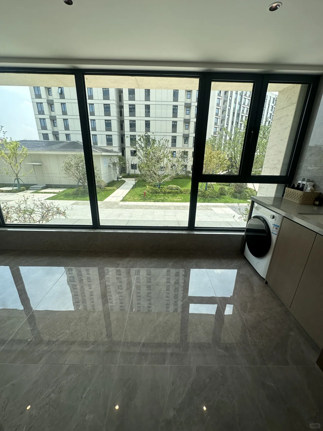 连云港花1.1W住进“顶配小区”，物业好到想哭