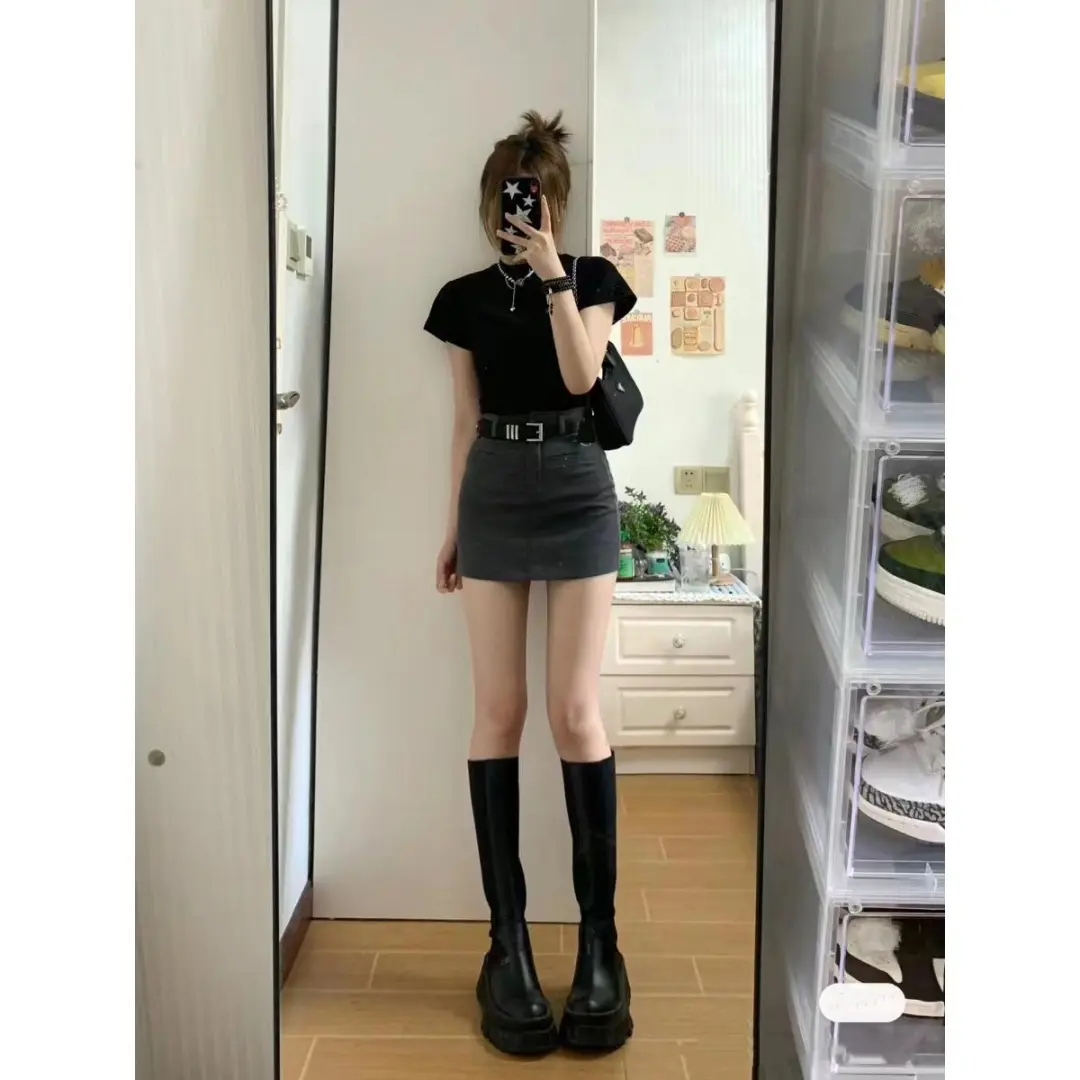 夏季盐系穿搭轻熟御姐风炸街辣妹港味复古c