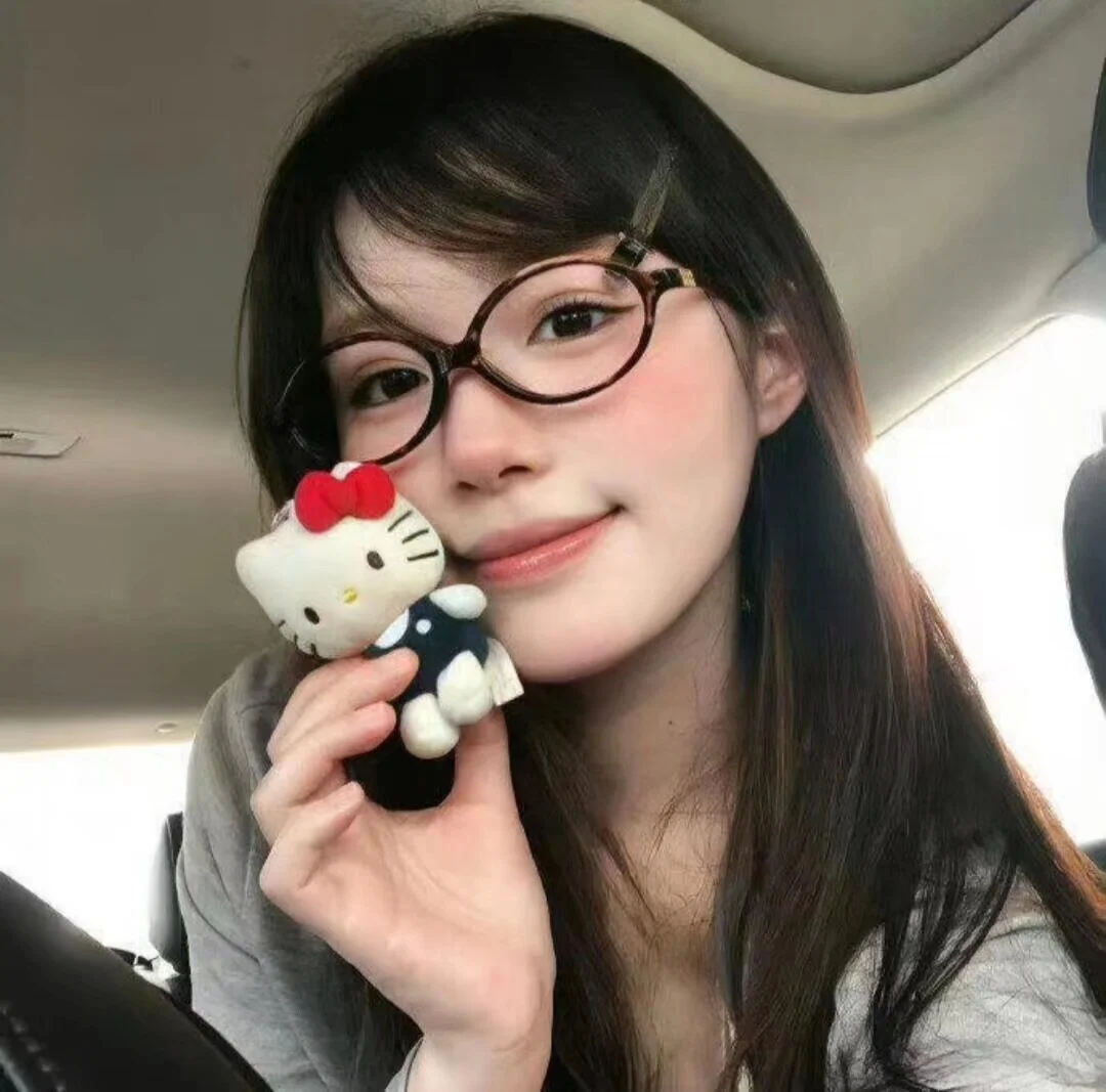 𝙒𝙚𝘾𝙝𝙖𝙩清纯系头像女