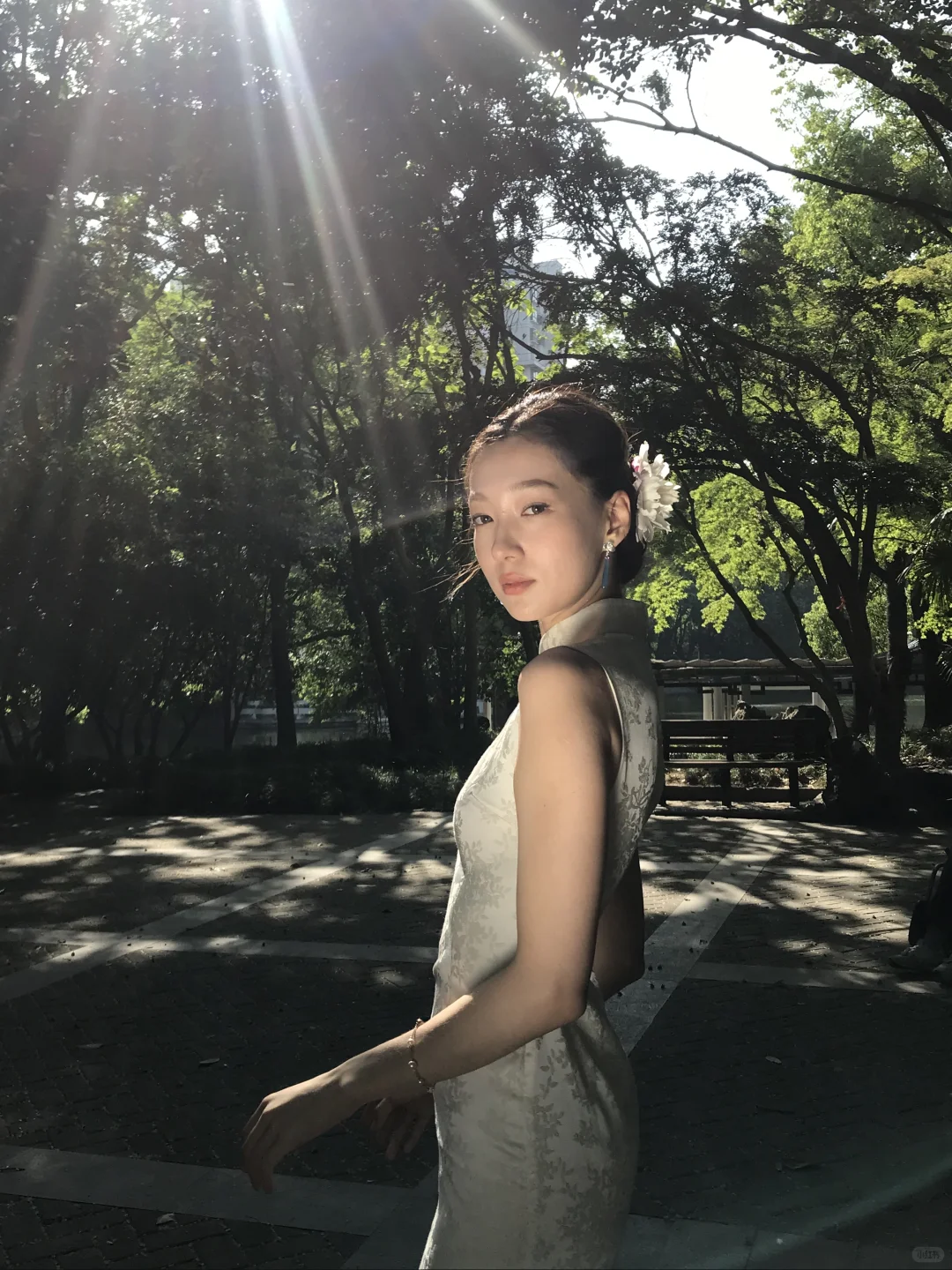 人随春好🪷