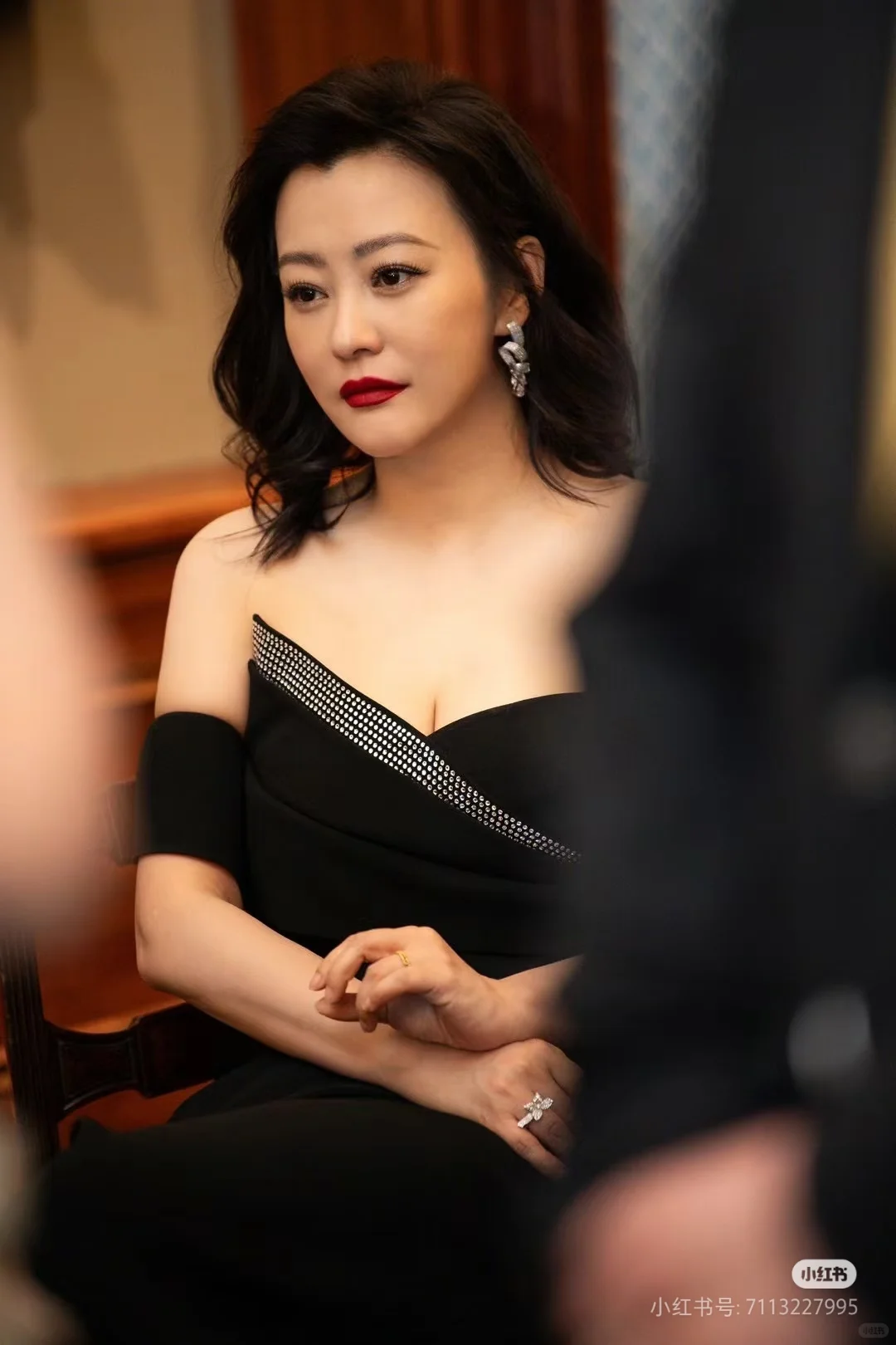 “媚眼如丝”到底是什么样子？