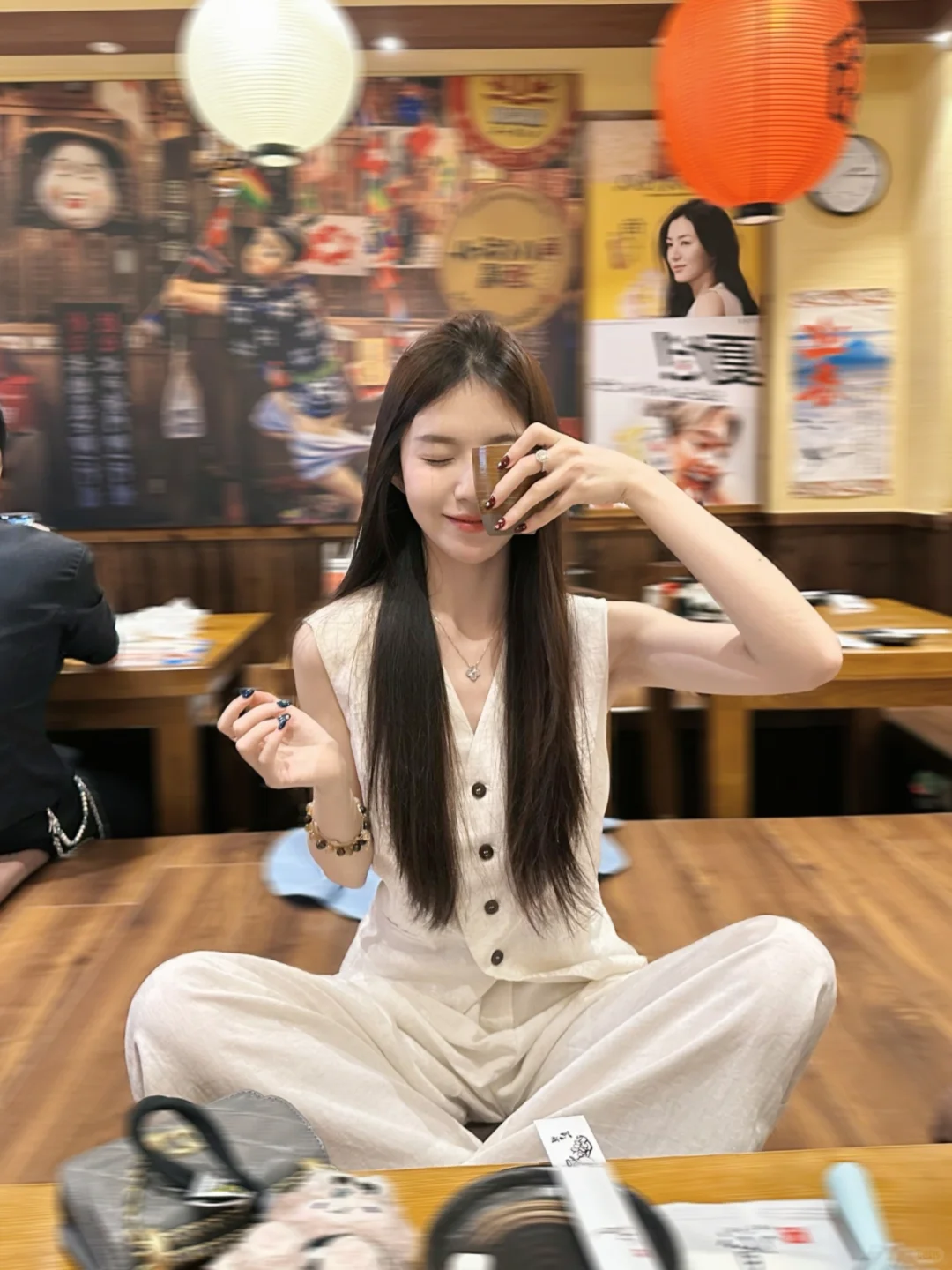 今天是超温柔的老钱风小姐姐呀🌺