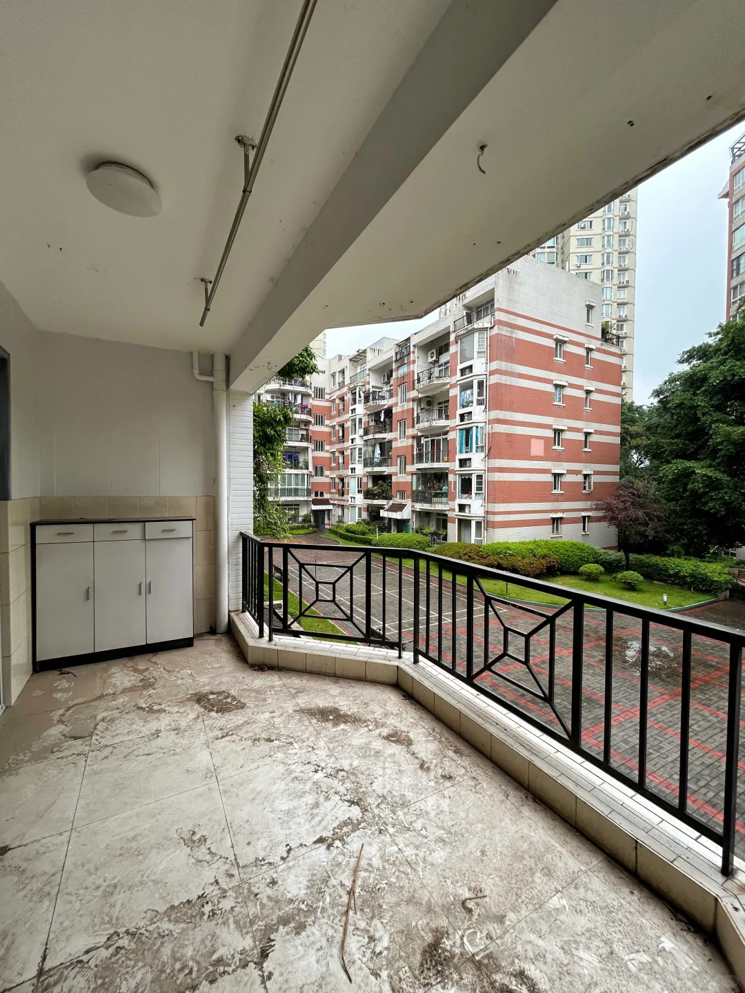 前锋路‼️（房东急出）69万精装现房套二