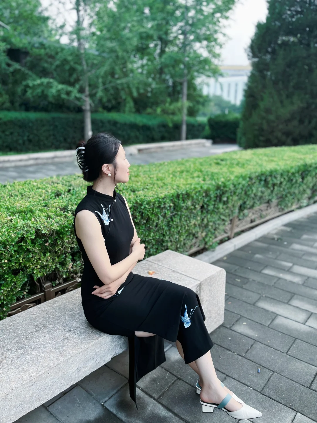 新中式旗袍太美了～