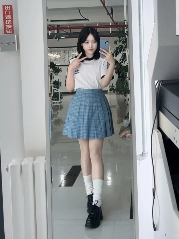 01幸福女研|元气满满的美少女( ˶'ᵕ'˶)✧