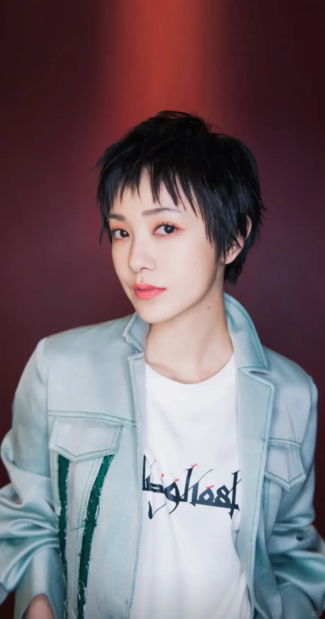 美人佳丽，千姿百态，养眼怡心！