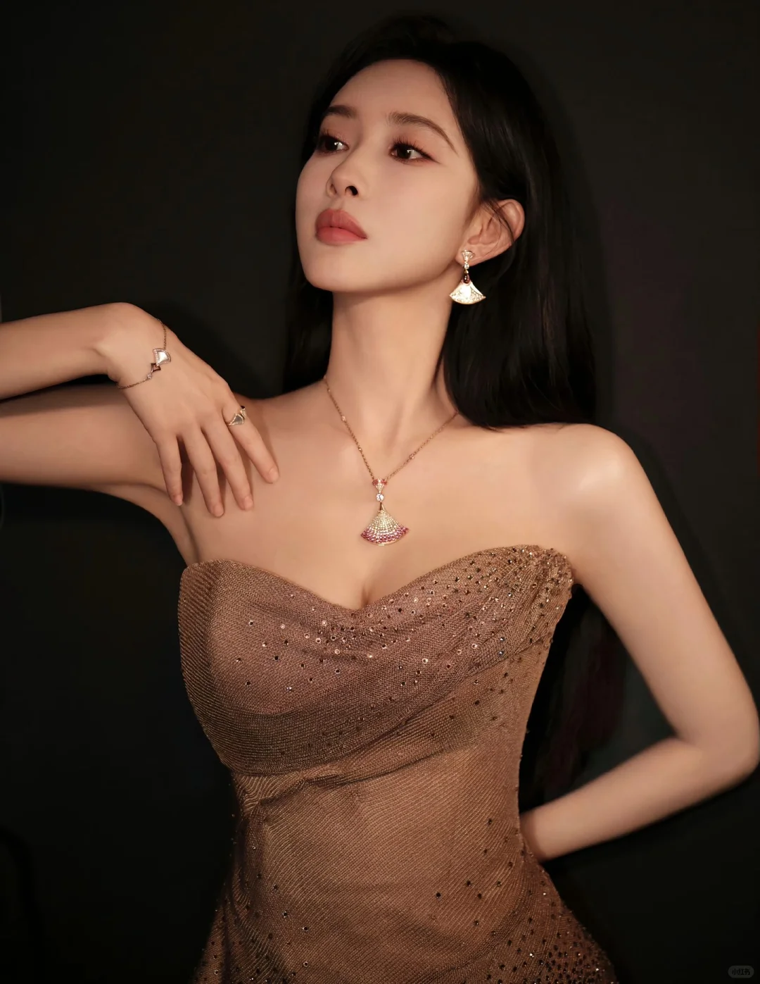 孟子义真的从头美到脚，不愧是绝美之躯😍