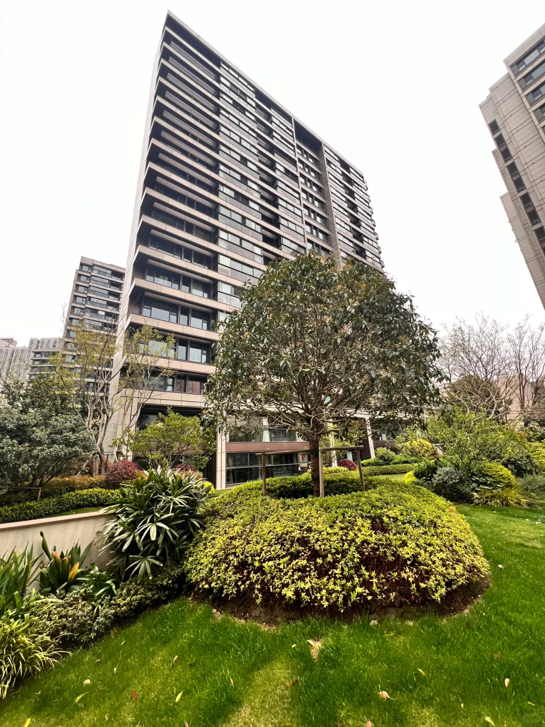 杨浦区｜最新交付的小区-保利天汇🌆小区环境