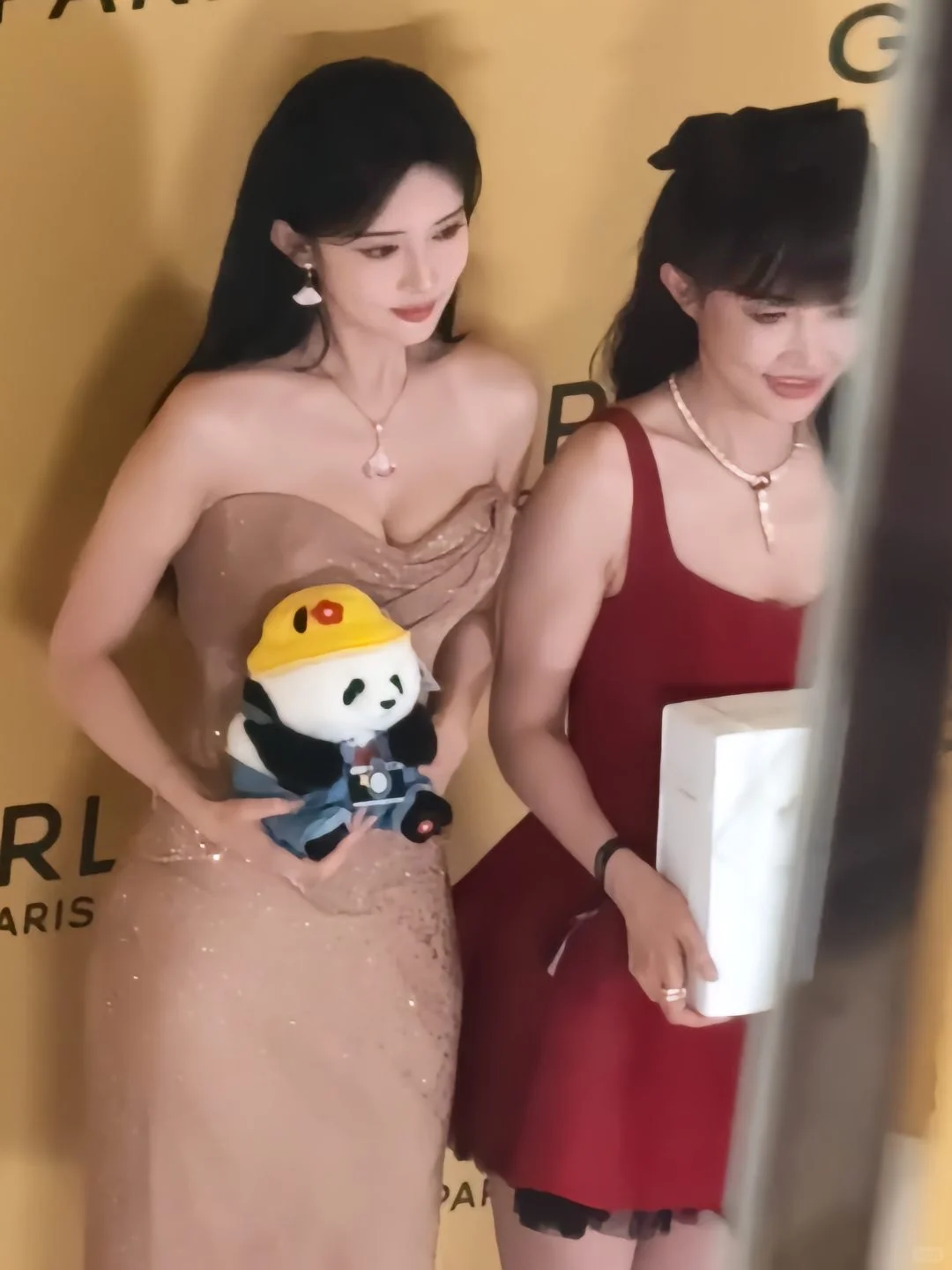 孟子义真的从头美到脚，不愧是绝美之躯😍